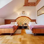 Dwor Prezydencki Boutique & 5*