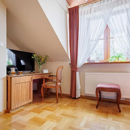 Dwor Prezydencki Boutique & Otel 5*