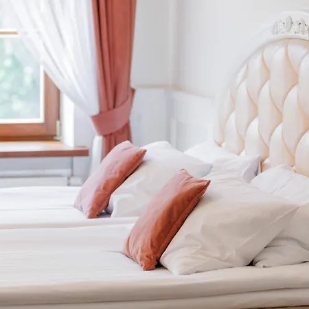 Otel Dwor Prezydencki Boutique & Zgłobice