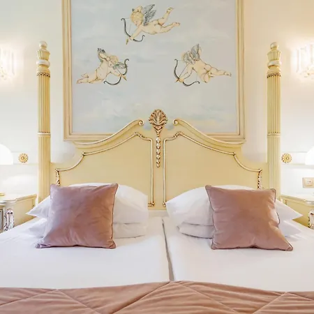 Otel Dwor Prezydencki Boutique & 5*