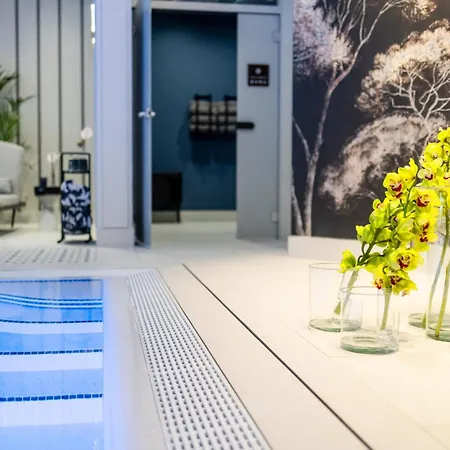 Dwór Prezydencki Boutique Hotel&spa 5* Zgłobice
