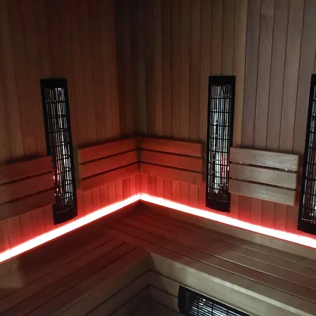Dwor Prezydencki Boutique & 5* Zgłobice