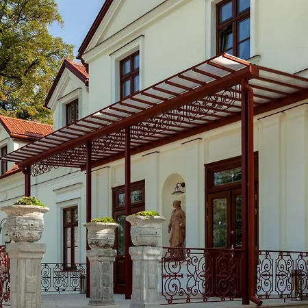 Dwor Prezydencki Boutique & Otel