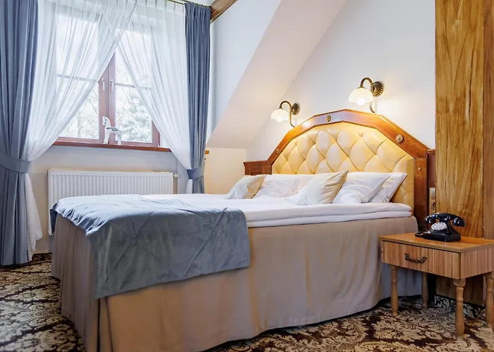 Dwor Prezydencki Boutique & Zglobice