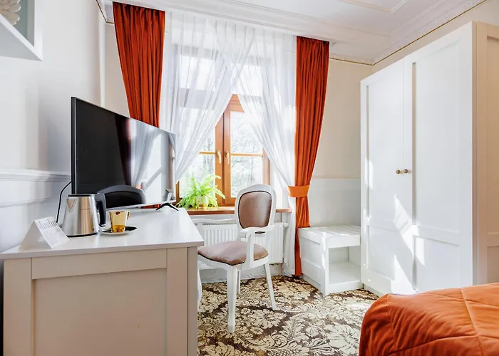 Dwor Prezydencki Hotel Zgłobice