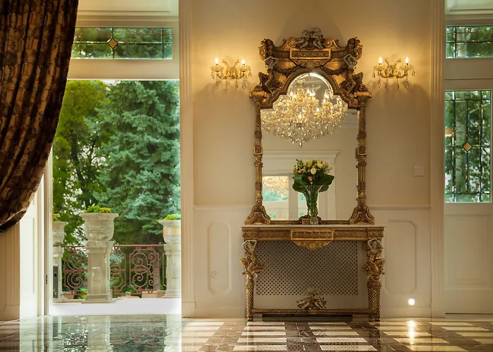 Dwor Prezydencki Boutique & 5*