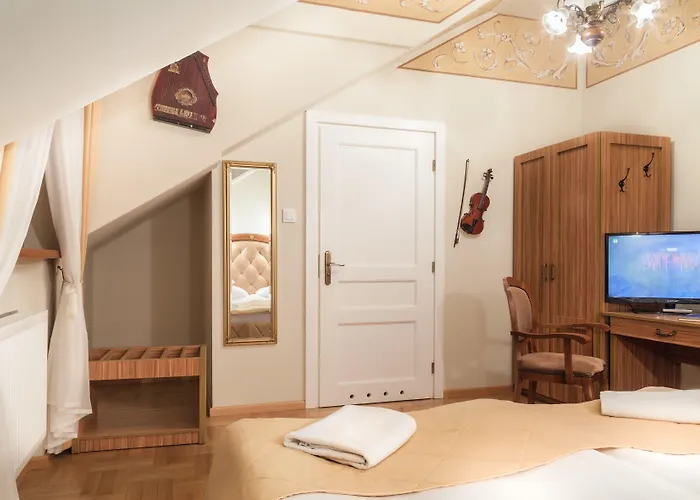 Dwor Prezydencki Boutique & 5* Zglobice