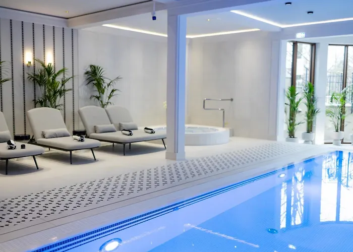 Dwor Prezydencki Boutique &